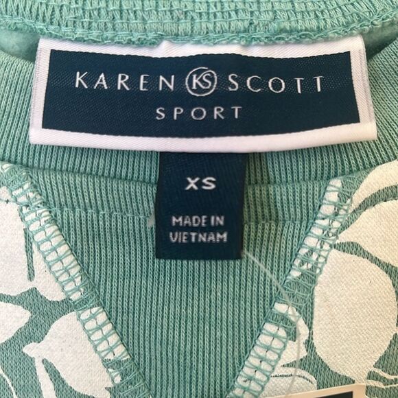 New with Tags Karen Scott Aqua with Flowers Sweatshirt, XSmall - Picture 4 of 4
